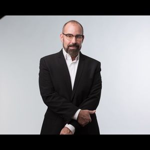 Meet your Posher, Thom